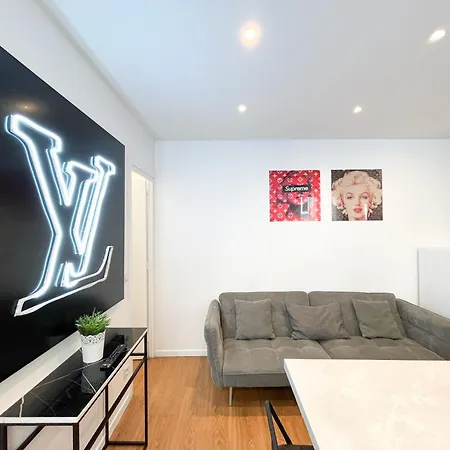 115 - Urban Vuitton Saint Denis Apartmán